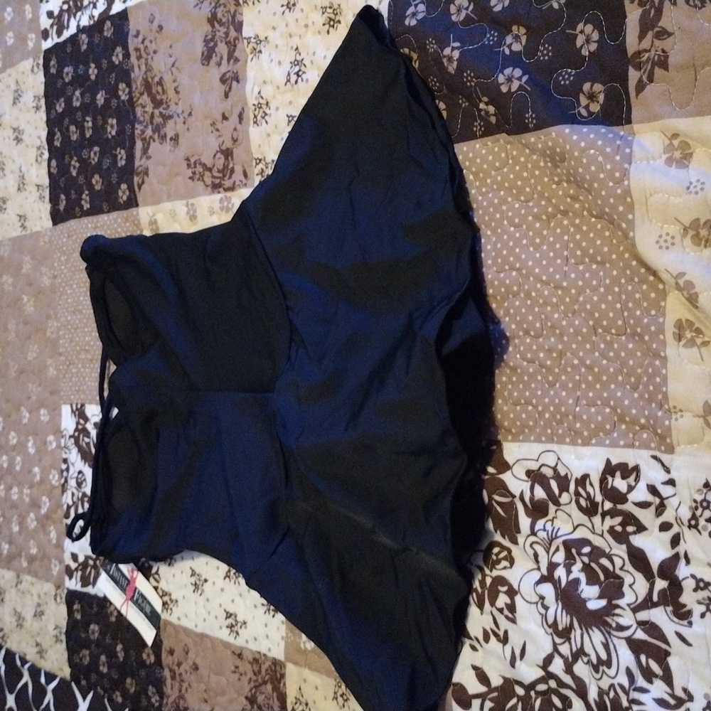Instant Figure Compression Swimsuit - Picture 9 of 14
